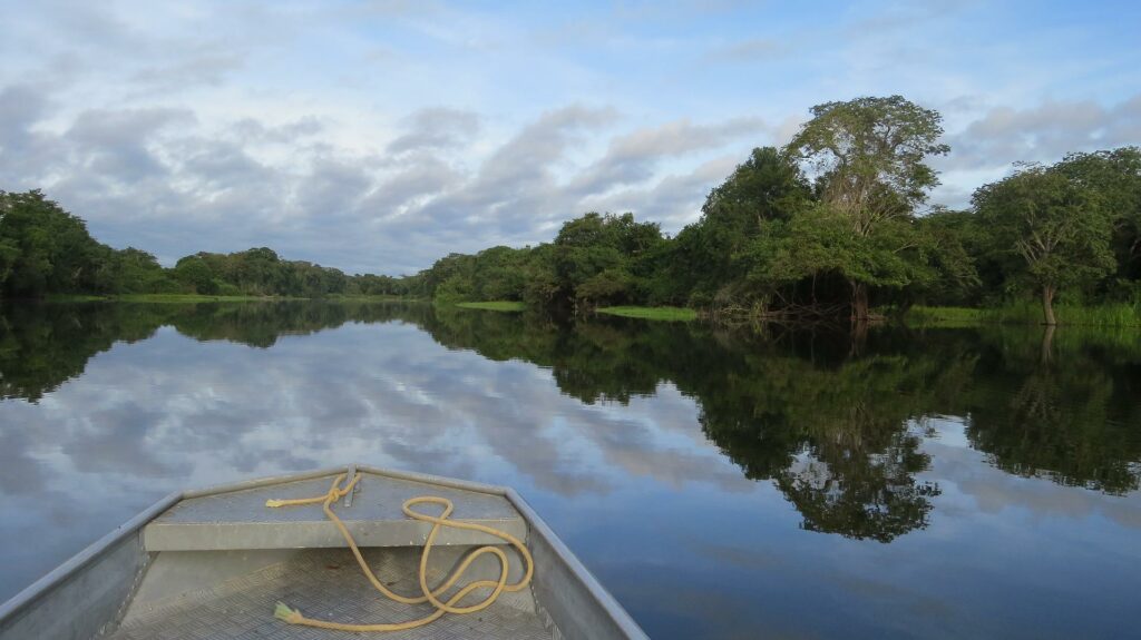 Forma atual de navegação na Amazônia.