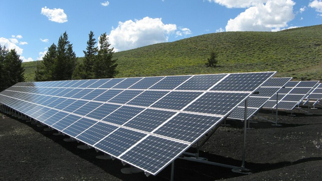 Módulo fotovoltaico para produção de energia solar.